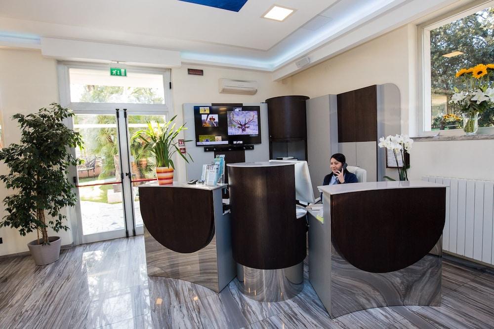 Hotel Roma 마리나디마사 외부 사진