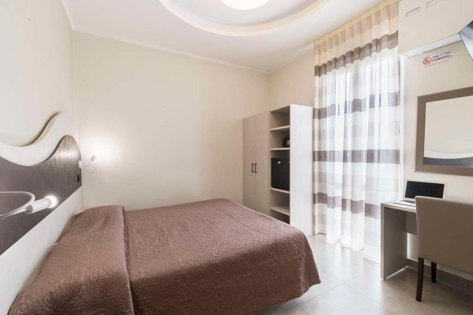 Hotel Roma 마리나디마사 외부 사진