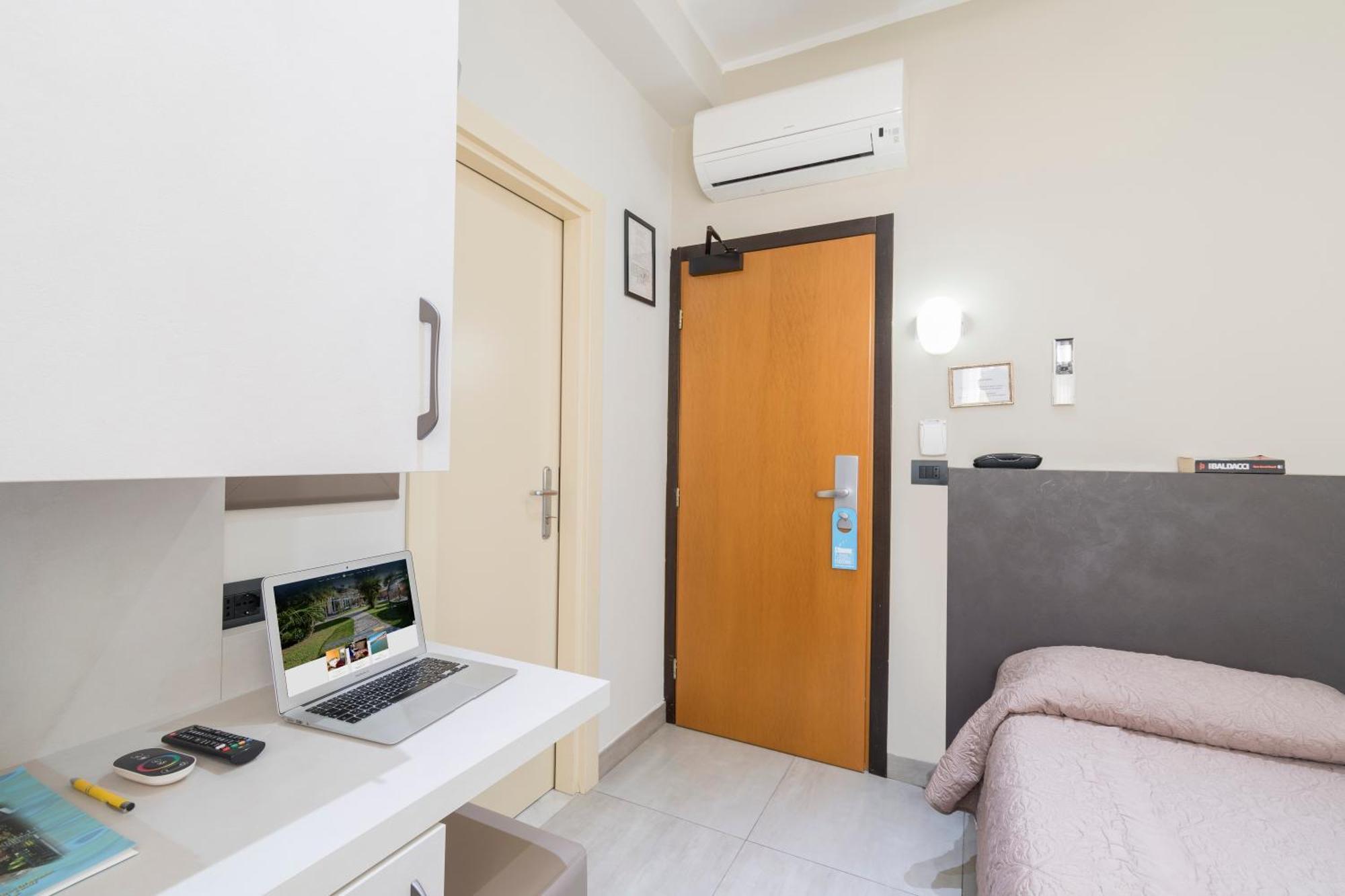 Hotel Roma 마리나디마사 외부 사진