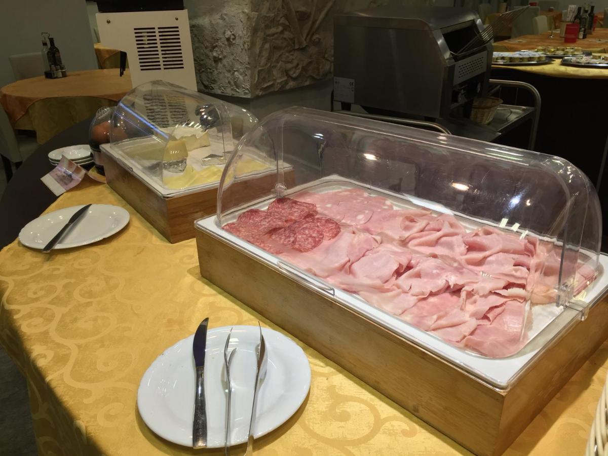 Hotel Roma 마리나디마사 외부 사진