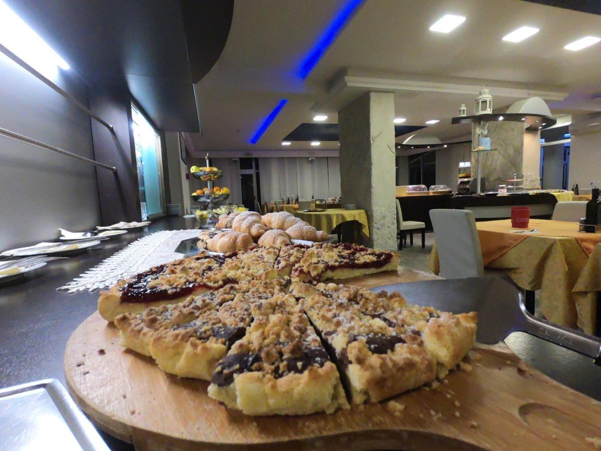 Hotel Roma 마리나디마사 외부 사진