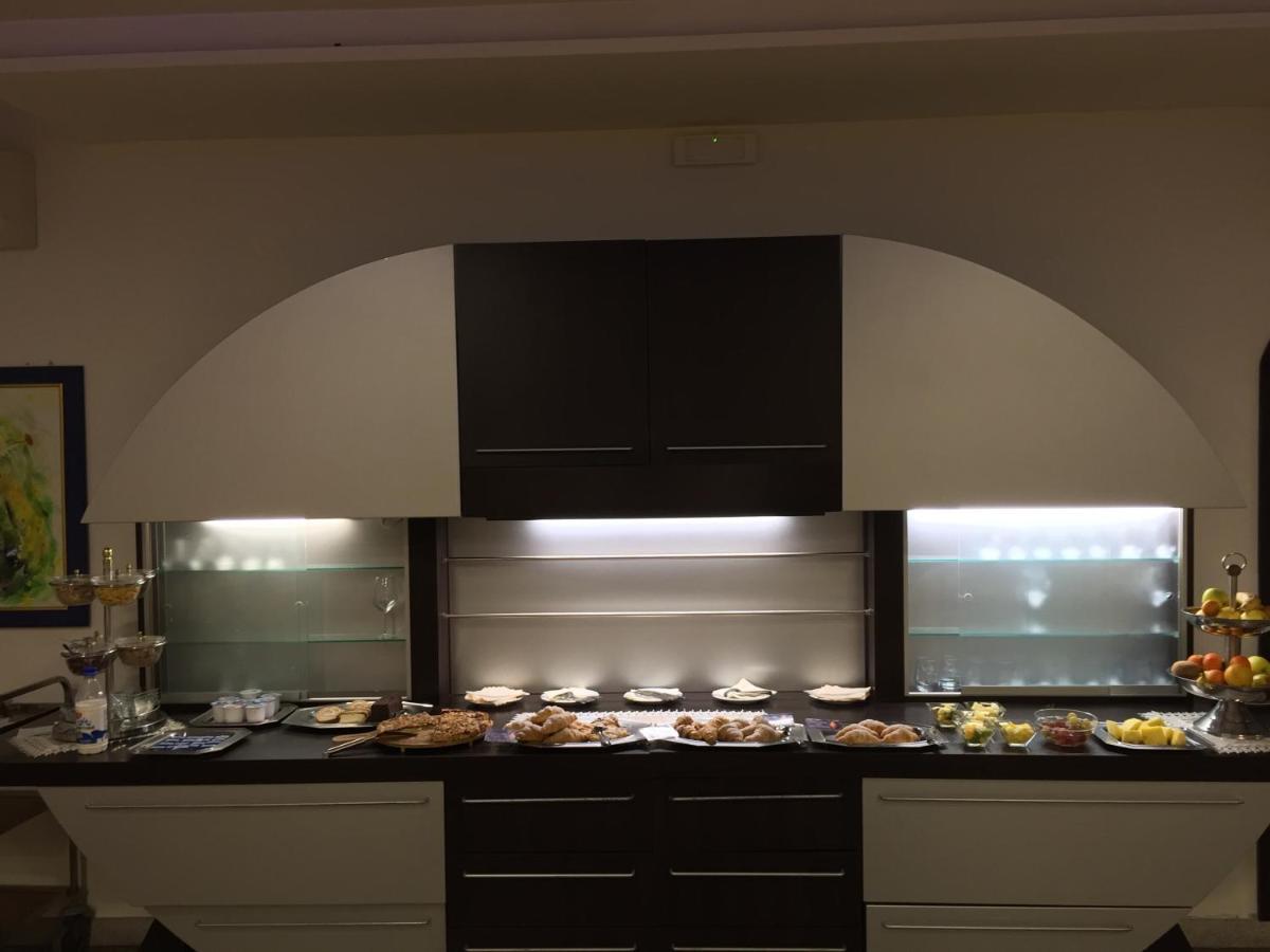 Hotel Roma 마리나디마사 외부 사진